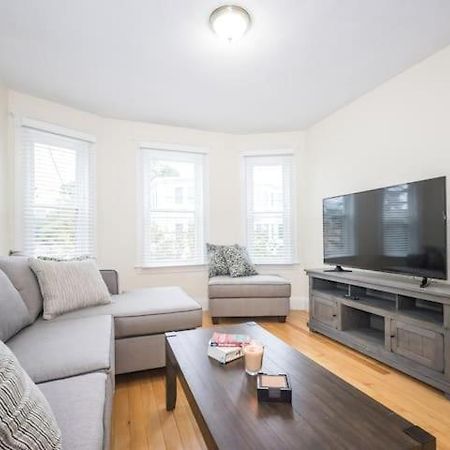 The Boston Rental - Multiple Floorplans Exterior foto