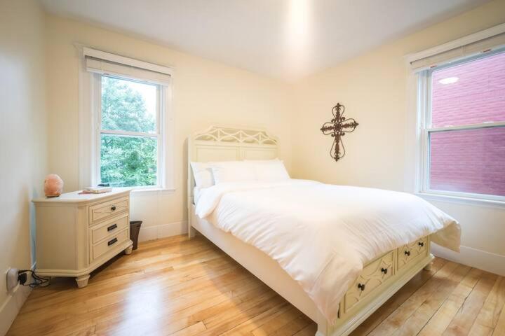 The Boston Rental - Multiple Floorplans Exterior foto