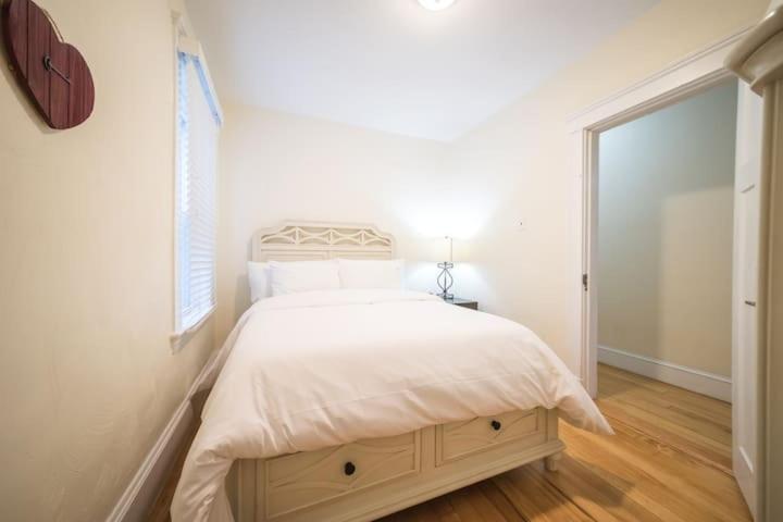 The Boston Rental - Multiple Floorplans Exterior foto